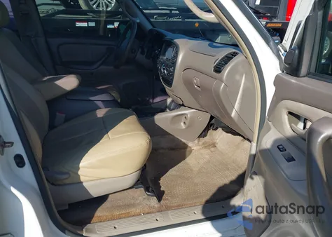 2005 Toyota Tundra Sr5 V8 z USA, uszkodzony, nr VIN 5TBET34135S472062